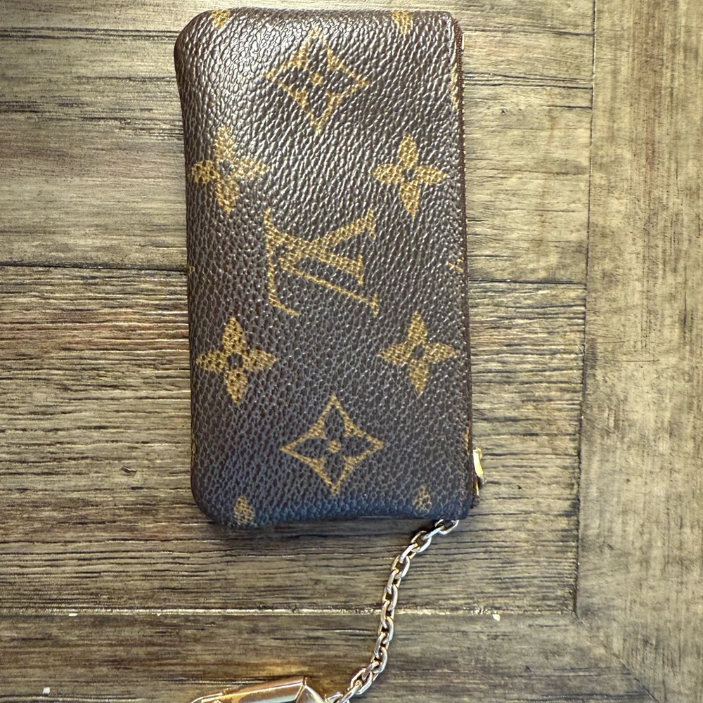 Louis Vuitton Monogram Canvas Key Holder